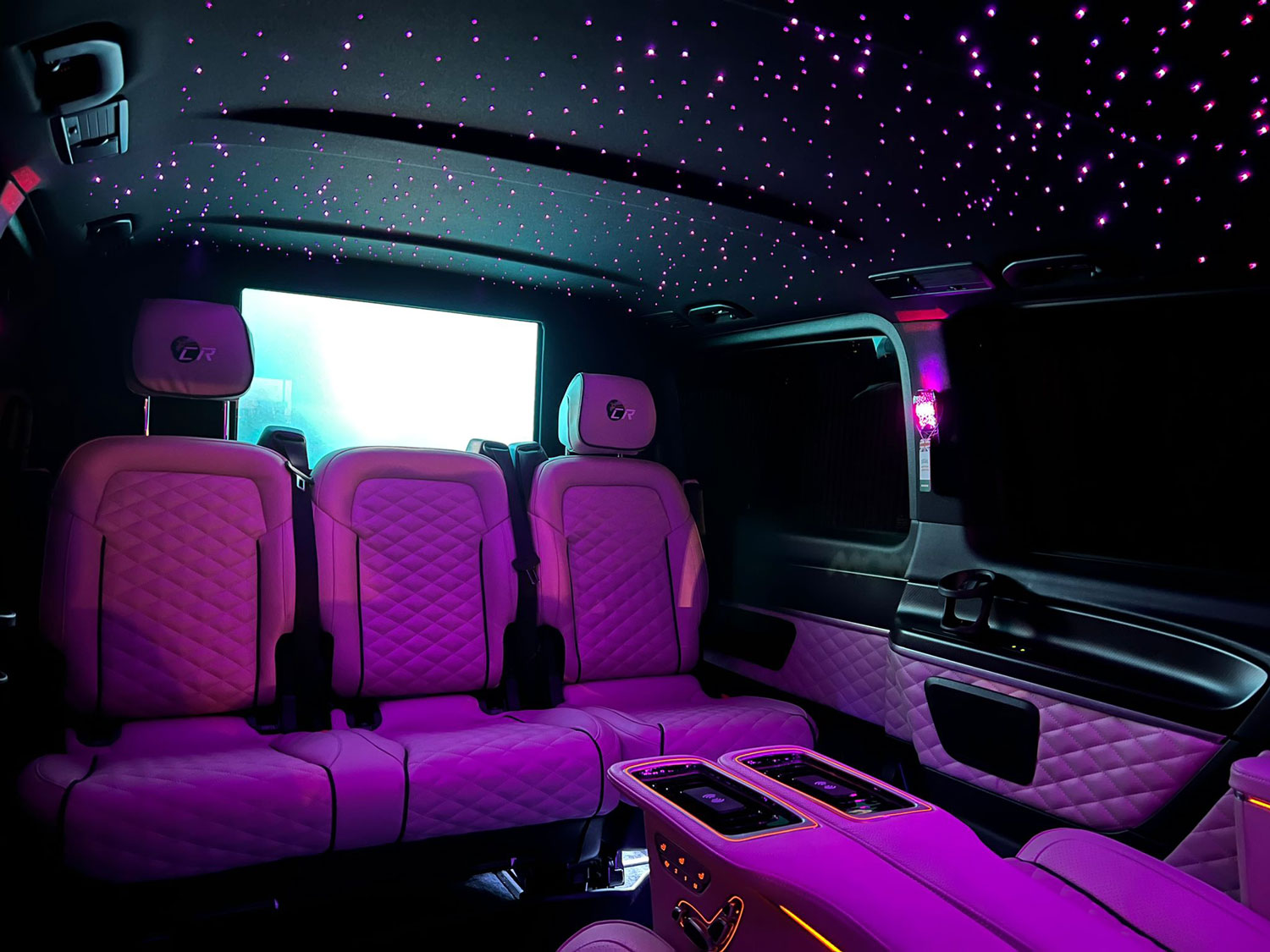 Mercedes CR Road Plane (Cream Interior)